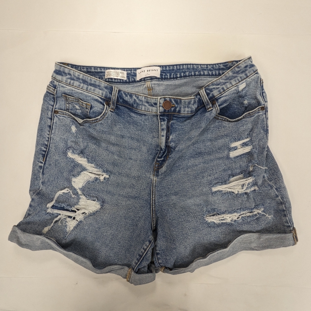 Lane Bryant jean shorts flex magic waistband, signature fit  size 18 [226]
